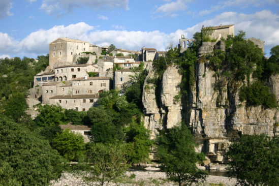La grotte Chauvet II et les villages de caractère de l'Ardèche méridionale