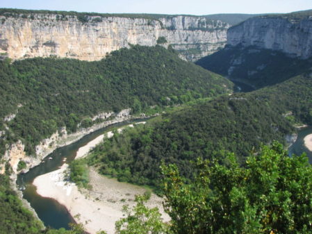 5 musts de randonnées et découverte en Ardèche
