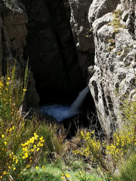 Randonnée à la cascade de la Pisarelle dans les monts d'Ardèche